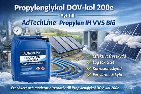 Banner med AdTechLine® Propylen IH VVS Blå som ersätter Propylenglykol DOV-kol 200e – blå dunk framför värmepump, solpaneler och VVS-system i vintermiljö.