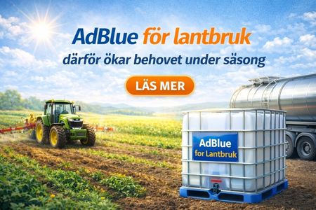 AdBlue för lantbruk med traktor i arbete och IBC samt tankbil under säsong för ökad förbrukning